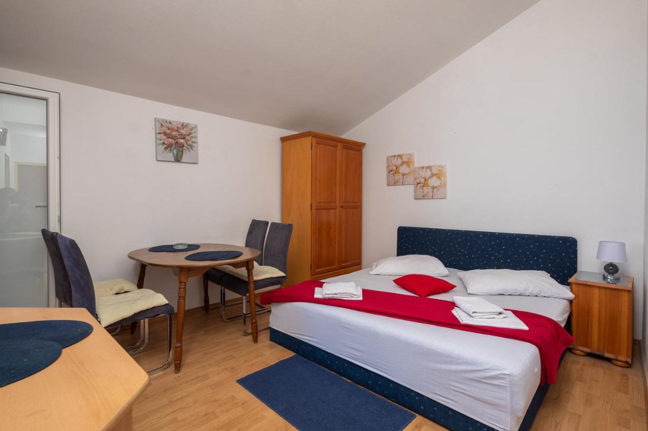 Beach Apartments Borovina Stanici Esterno foto