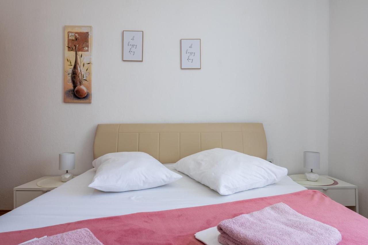 Beach Apartments Borovina Stanici Esterno foto