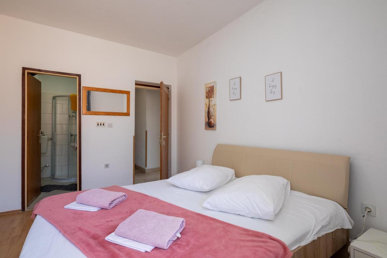 Beach Apartments Borovina Stanici Esterno foto