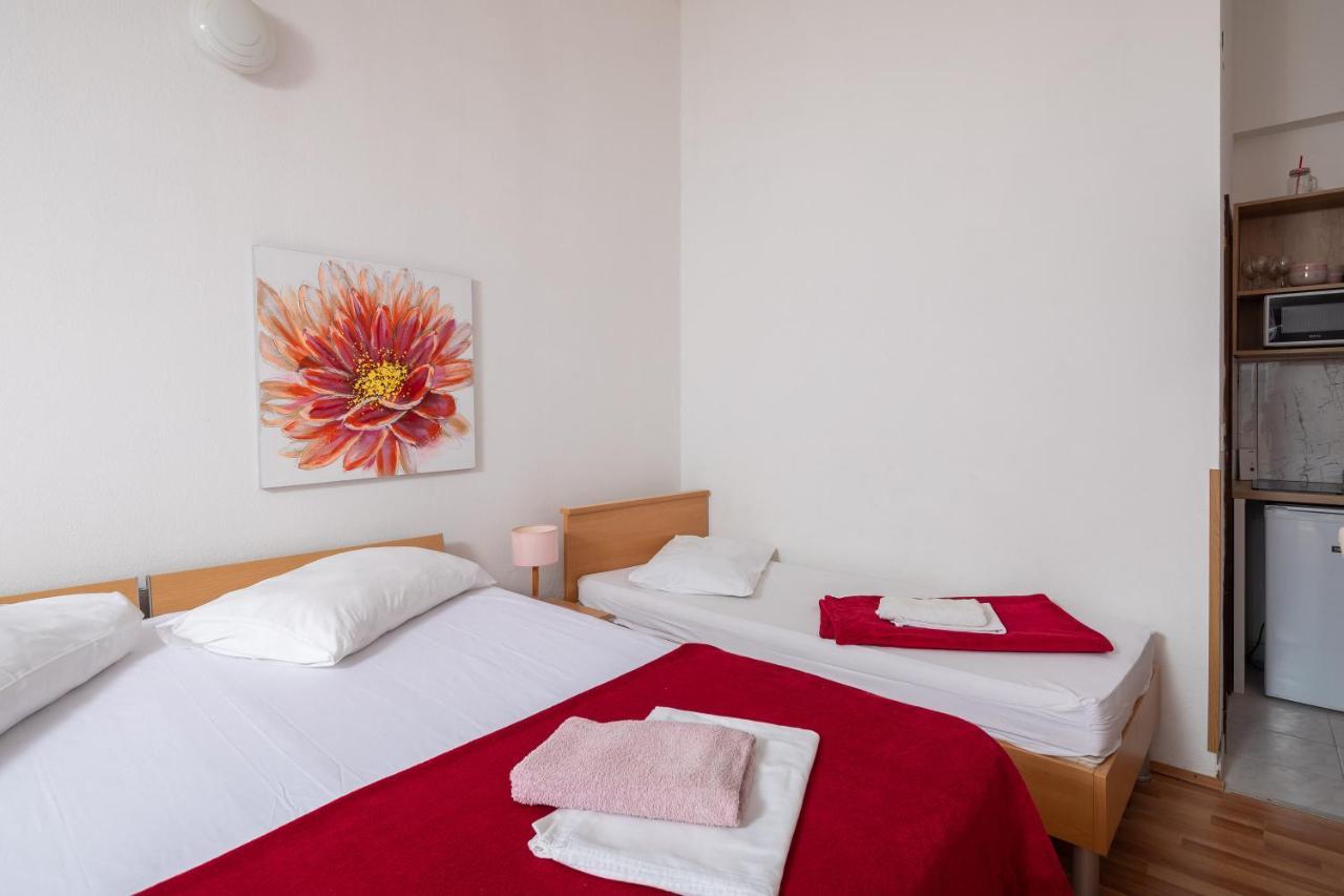 Beach Apartments Borovina Stanici Esterno foto