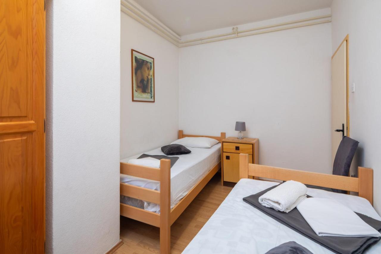 Beach Apartments Borovina Stanici Esterno foto