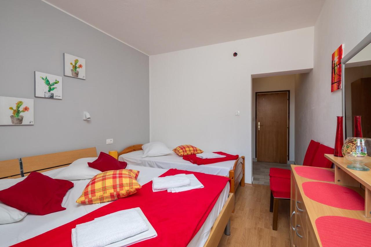 Beach Apartments Borovina Stanici Esterno foto