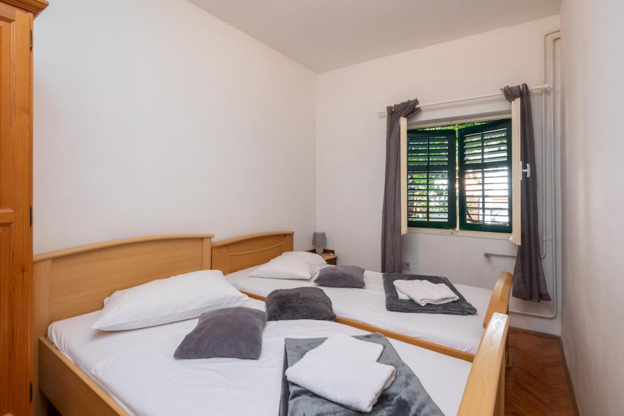 Beach Apartments Borovina Stanici Esterno foto